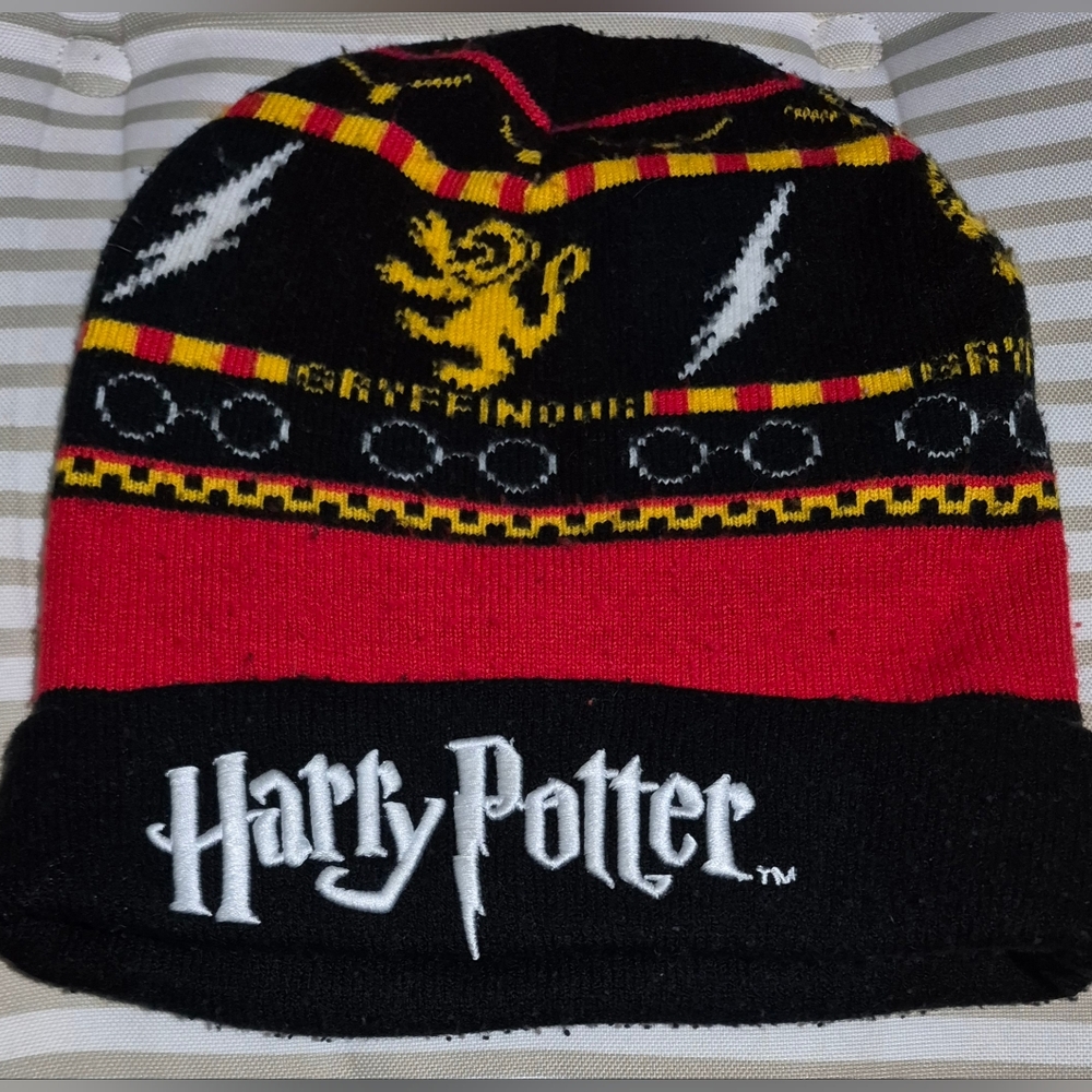 Harry Potter Gryffindor themed knit cuff beanie.